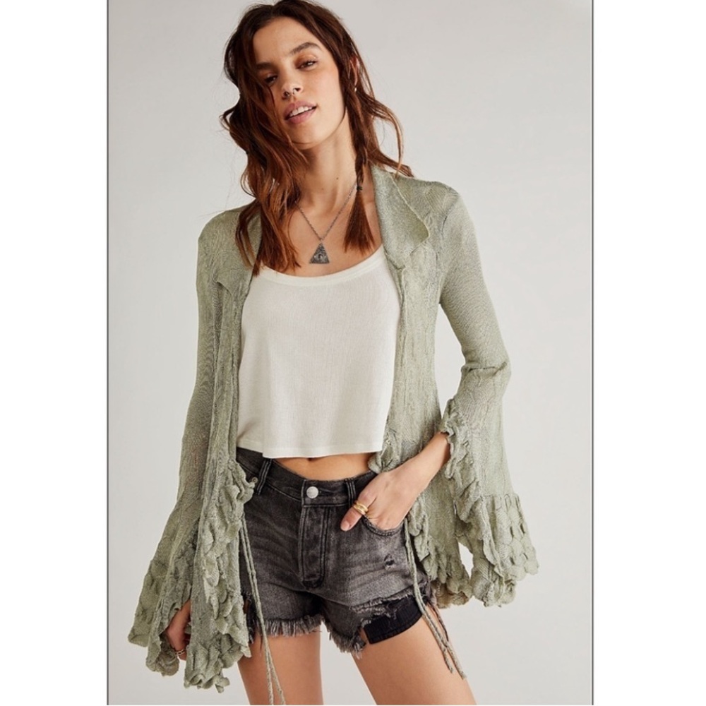 FREE PEOPLE Rare Rachel Cardi Ruffles & Bell Sleeve Knit Cardigan Sweater Medium